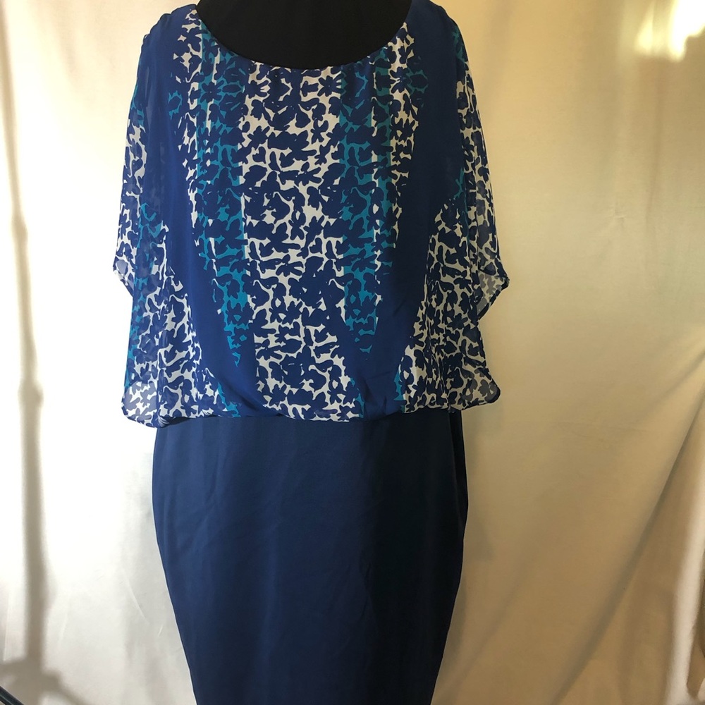 22W Sangria blue and white blouson dress